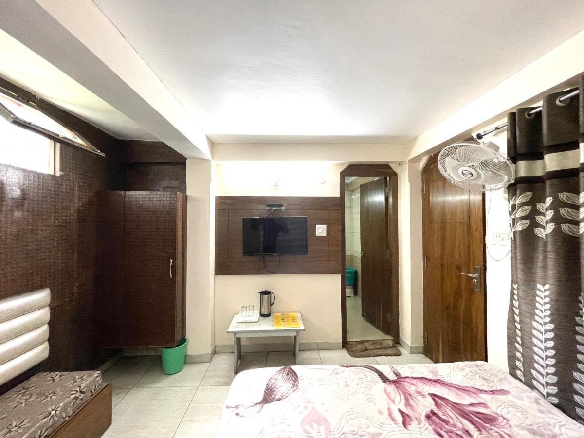 Hotel Prince ! Nainital Mall Road-Prime-Location In-Front-Of-Naini-Lake Hygiene-And-Spacious-Room 外观 照片