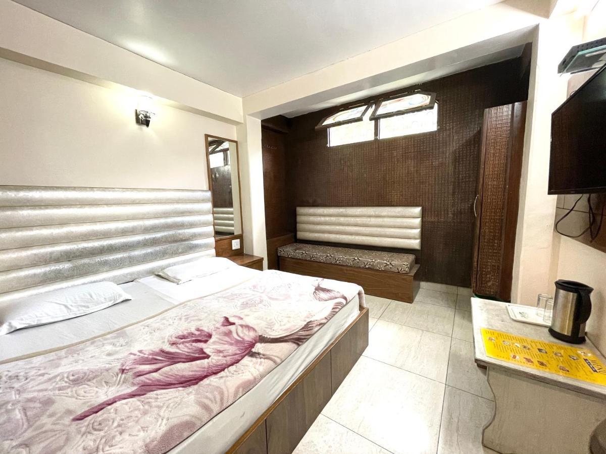 Hotel Prince ! Nainital Mall Road-Prime-Location In-Front-Of-Naini-Lake Hygiene-And-Spacious-Room 外观 照片